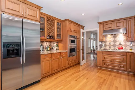 4365 Lions Avenue, North Vancouver For Sale - image 6
