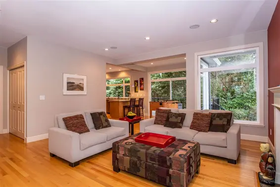 4365 Lions Avenue, North Vancouver For Sale - image 8