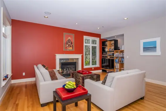 4365 Lions Avenue, North Vancouver For Sale - image 9