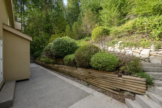 4827 Northwood Place, West Vancouver For Sale - image 38