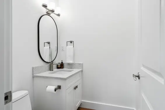 331 East 8th Street, North Vancouver For Sale - image 14
