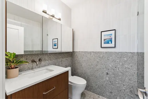 331 East 8th Street, North Vancouver For Sale - image 18