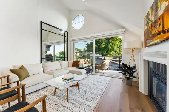 331 East 8th Street, North Vancouver For Sale - image 3