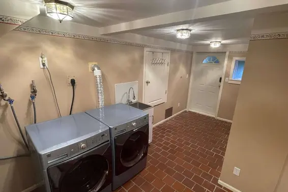 5692 Marine Drive, West Vancouver For Sale - image 21