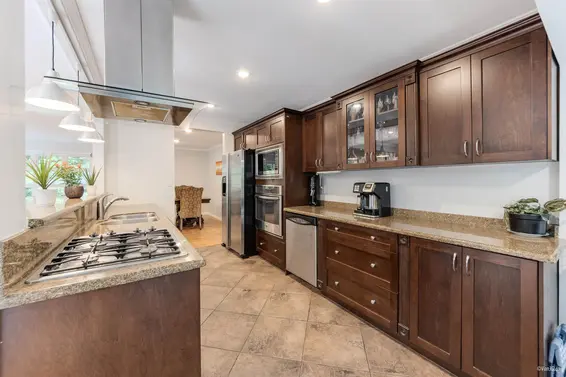 4540 Mountain Highway, North Vancouver For Sale - image 10