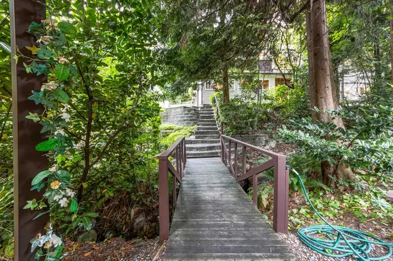 4540 Mountain Highway, North Vancouver For Sale - image 34