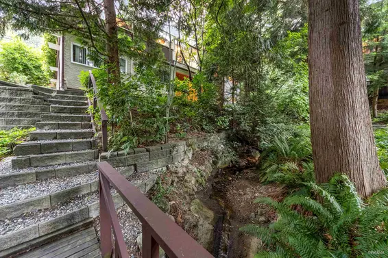 4540 Mountain Highway, North Vancouver For Sale - image 38