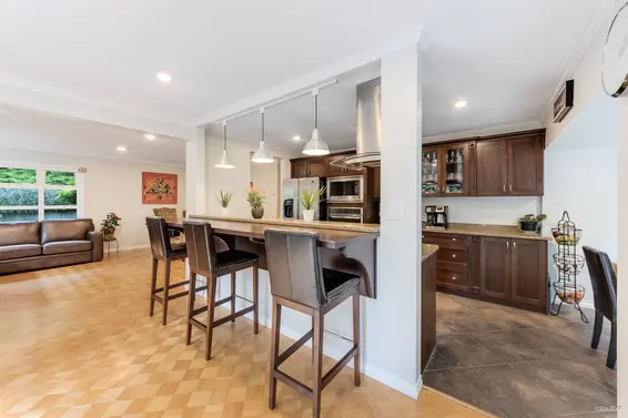 4540 Mountain Highway, North Vancouver For Sale - image 8