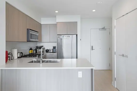 1604 1471 Hunter Street, North Vancouver For Sale - image 6