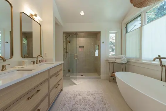 6180 Candia Place, West Vancouver For Sale - image 32