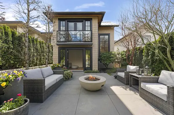 1230 Esquimalt Avenue, West Vancouver For Sale - image 3