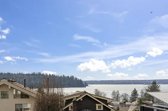 1230 Esquimalt Avenue, West Vancouver For Sale - image 8