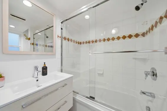 1616 Roxbury Road, North Vancouver For Sale - image 19