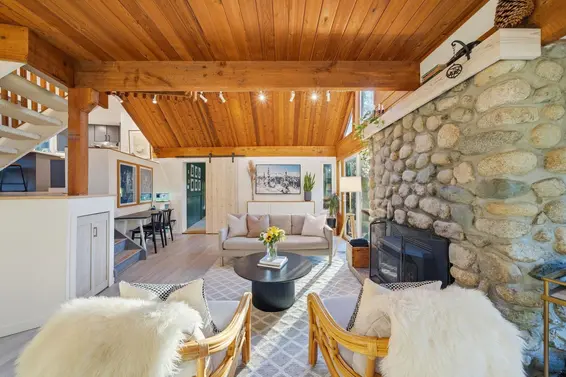 1616 Roxbury Road, North Vancouver For Sale - image 4