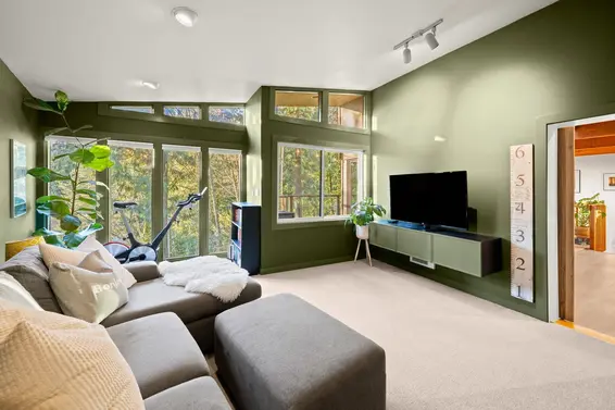 1616 Roxbury Road, North Vancouver For Sale - image 6