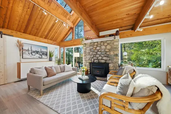 1616 Roxbury Road, North Vancouver For Sale - image 7