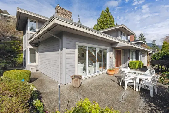 4881 Meadfeild Road, West Vancouver For Sale - image 3