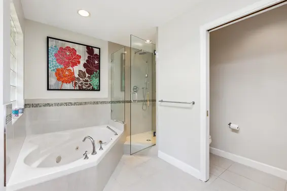 4881 Meadfeild Road, West Vancouver For Sale - image 30