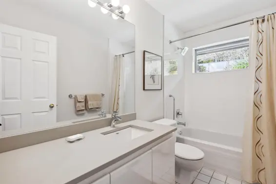 4881 Meadfeild Road, West Vancouver For Sale - image 32