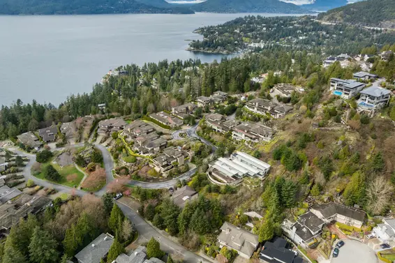 4881 Meadfeild Road, West Vancouver For Sale - image 40