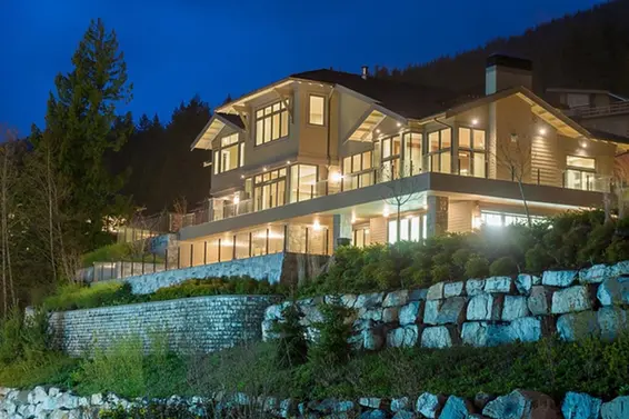 2705 Highview Place, West Vancouver