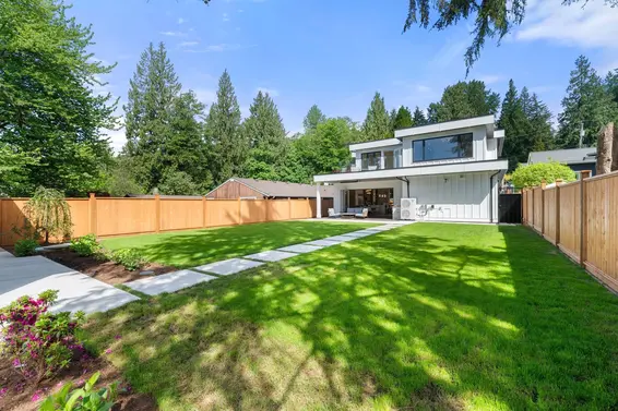 1511 Burrill Avenue, North Vancouver For Sale - image 36
