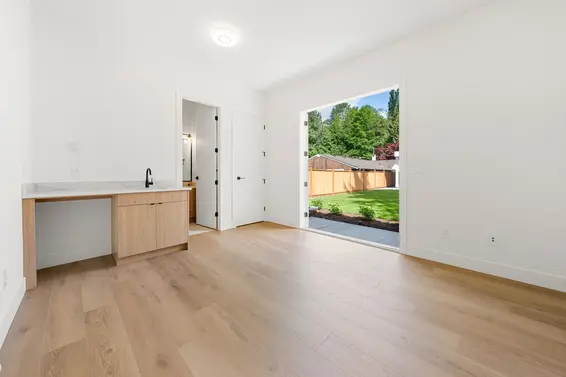 1511 Burrill Avenue, North Vancouver For Sale - image 39