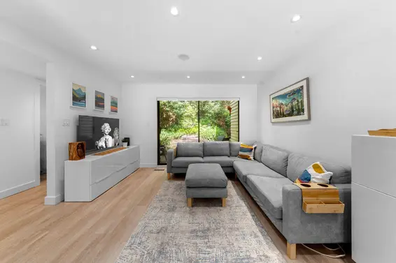 822 Frederick Road, North Vancouver For Sale - image 3