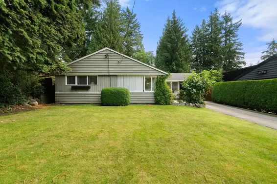 3046 Princess Avenue, North Vancouver For Sale - image 2