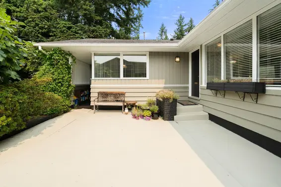 3046 Princess Avenue, North Vancouver For Sale - image 3