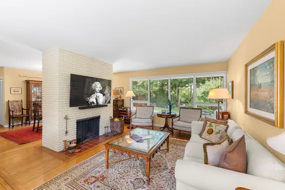 3046 Princess Avenue, North Vancouver For Sale - image 5