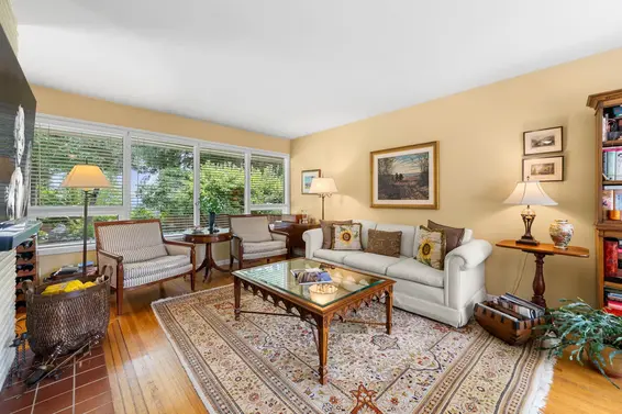 3046 Princess Avenue, North Vancouver For Sale - image 6