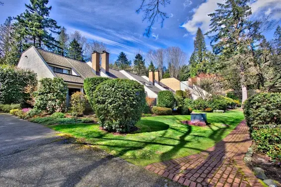 15 4957 Marine Drive, West Vancouver