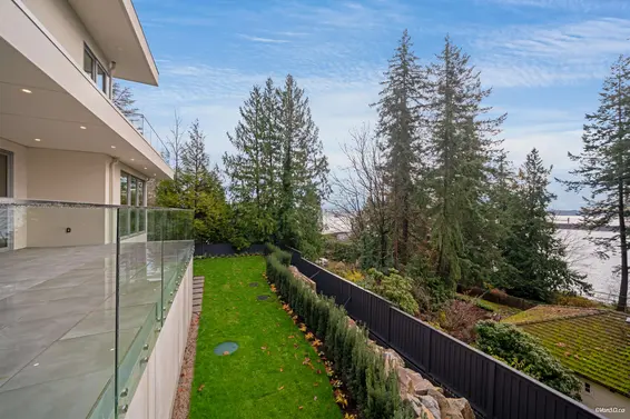 4437 Piccadilly North, West Vancouver For Sale - image 10