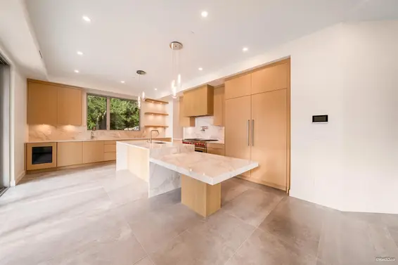 4437 Piccadilly North, West Vancouver For Sale - image 20