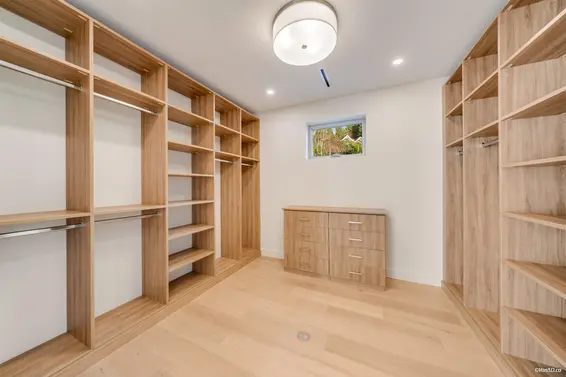 4437 Piccadilly North, West Vancouver For Sale - image 28