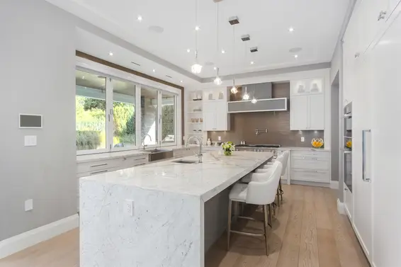 4090 Sunnycrest Drive, North Vancouver For Sale - image 10