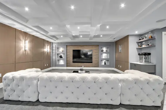 4090 Sunnycrest Drive, North Vancouver For Sale - image 23