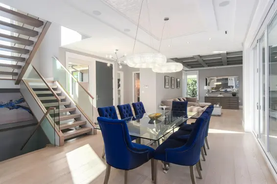 4090 Sunnycrest Drive, North Vancouver For Sale - image 8