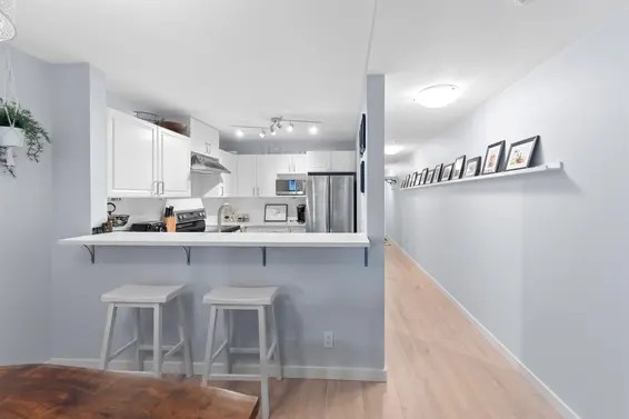 304 137 West 17th Street, North Vancouver For Sale - image 5