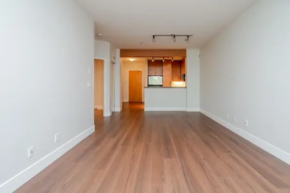 204 580 Raven Woods Drive, North Vancouver For Sale - image 9
