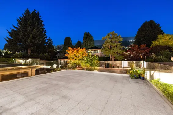 2449 Kings Avenue, West Vancouver For Sale - image 30