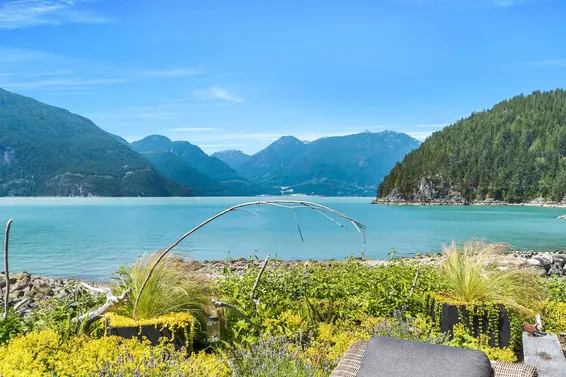 11 Beach Drive, West Vancouver For Sale - image 2
