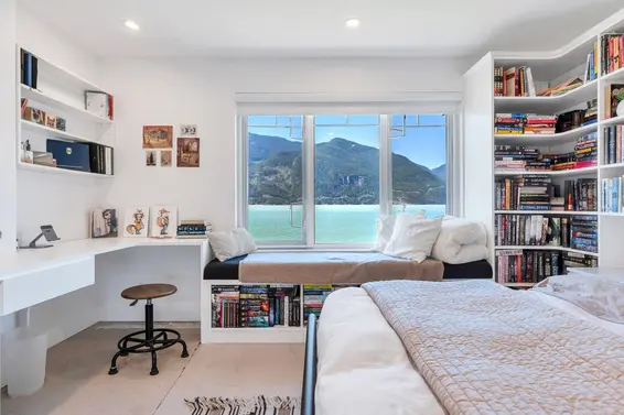 11 Beach Drive, West Vancouver For Sale - image 32