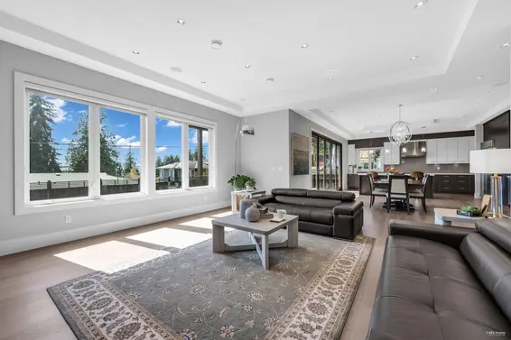 791 Donegal Place, North Vancouver For Sale - image 3