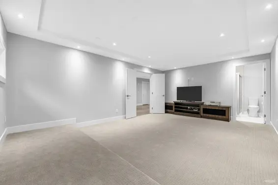 791 Donegal Place, North Vancouver For Sale - image 35