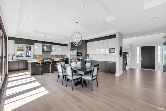 791 Donegal Place, North Vancouver For Sale - image 7