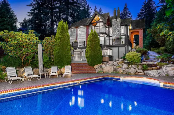 4555 Piccadilly North Road, West Vancouver