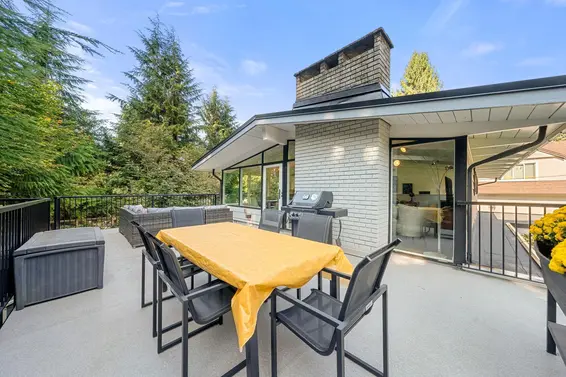4505 Lions Avenue, North Vancouver For Sale - image 15