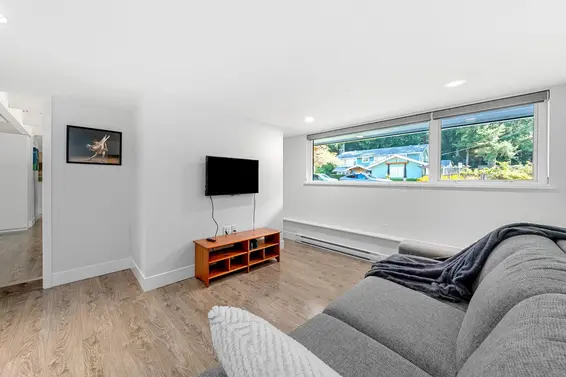 4505 Lions Avenue, North Vancouver For Sale - image 25
